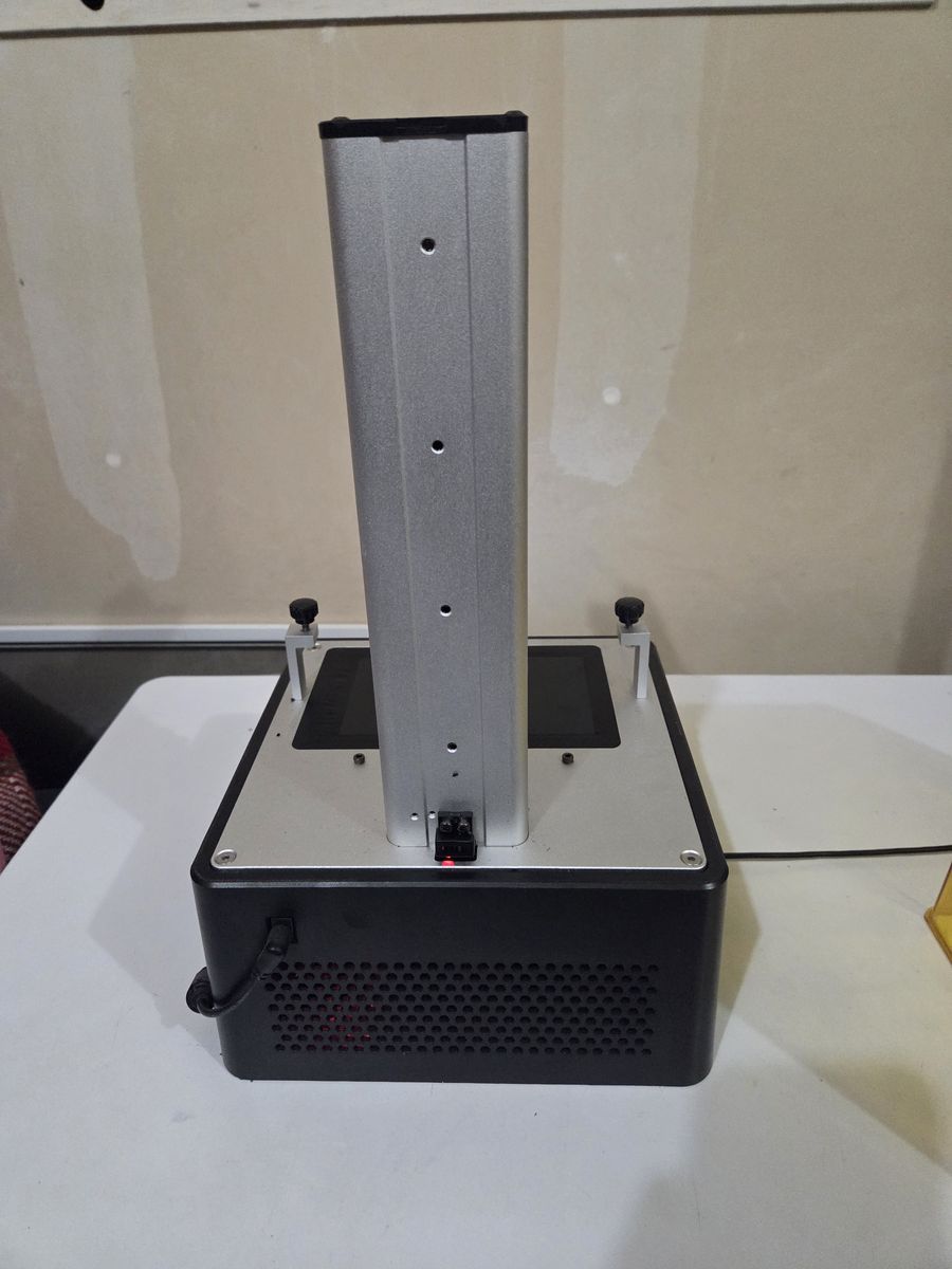 Main image 5