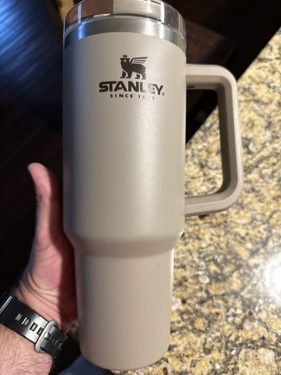 Stanley Quencher H2.0 FlowState Tumbler - 40 oz, Cream, Handle & Straw, New