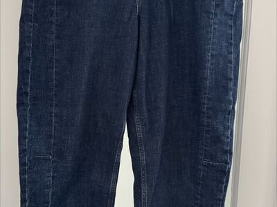 Old Navy Size 14 jeans - $10