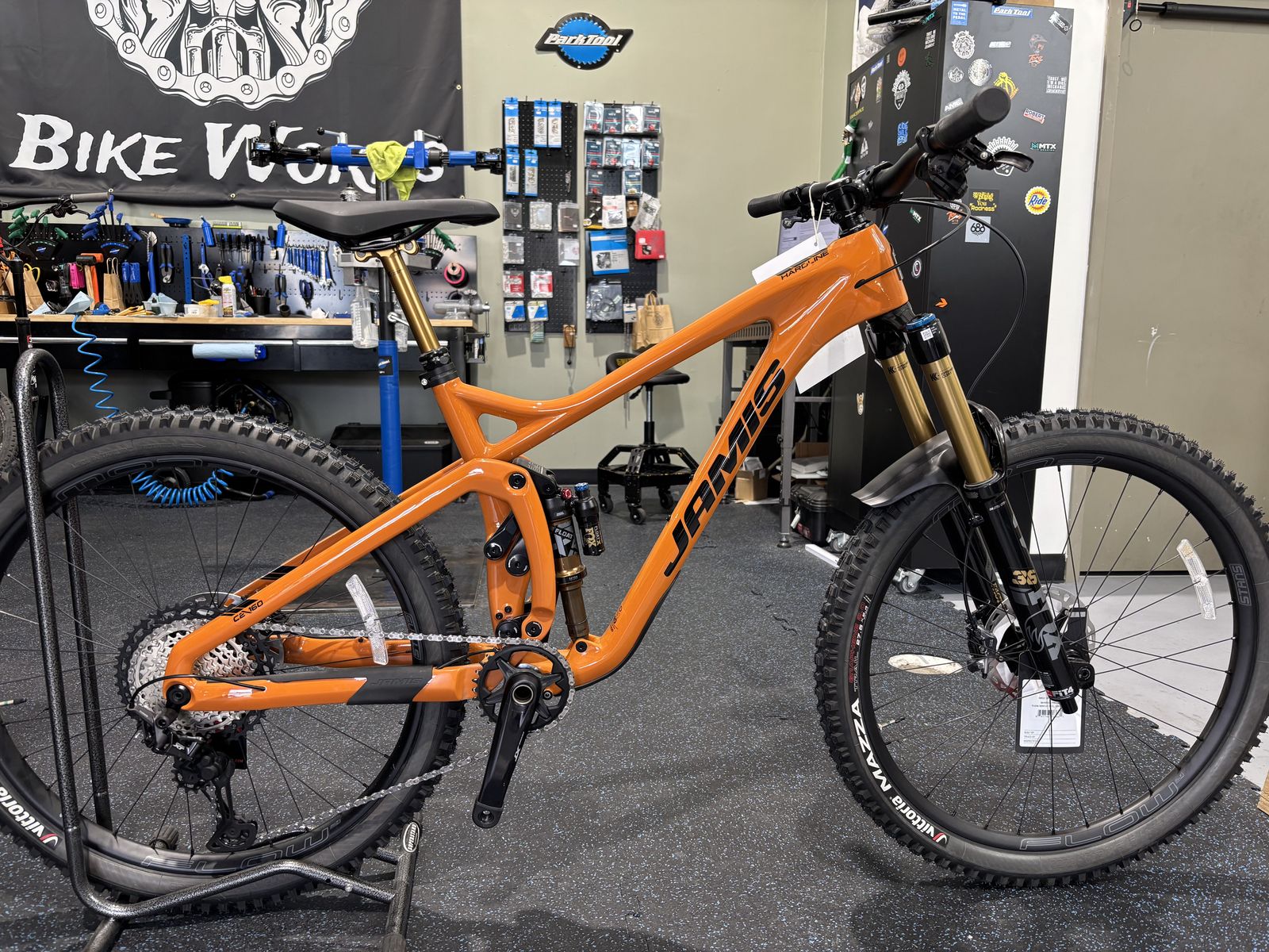 Jamis Hardline C2 - Full Carbon Shimano XT
