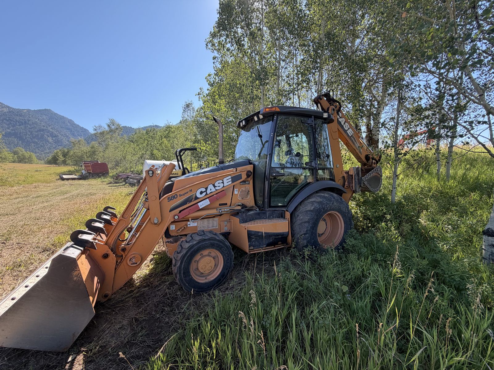 2011 Case 580 Super N Loader Backhoe - 5,002 Hours