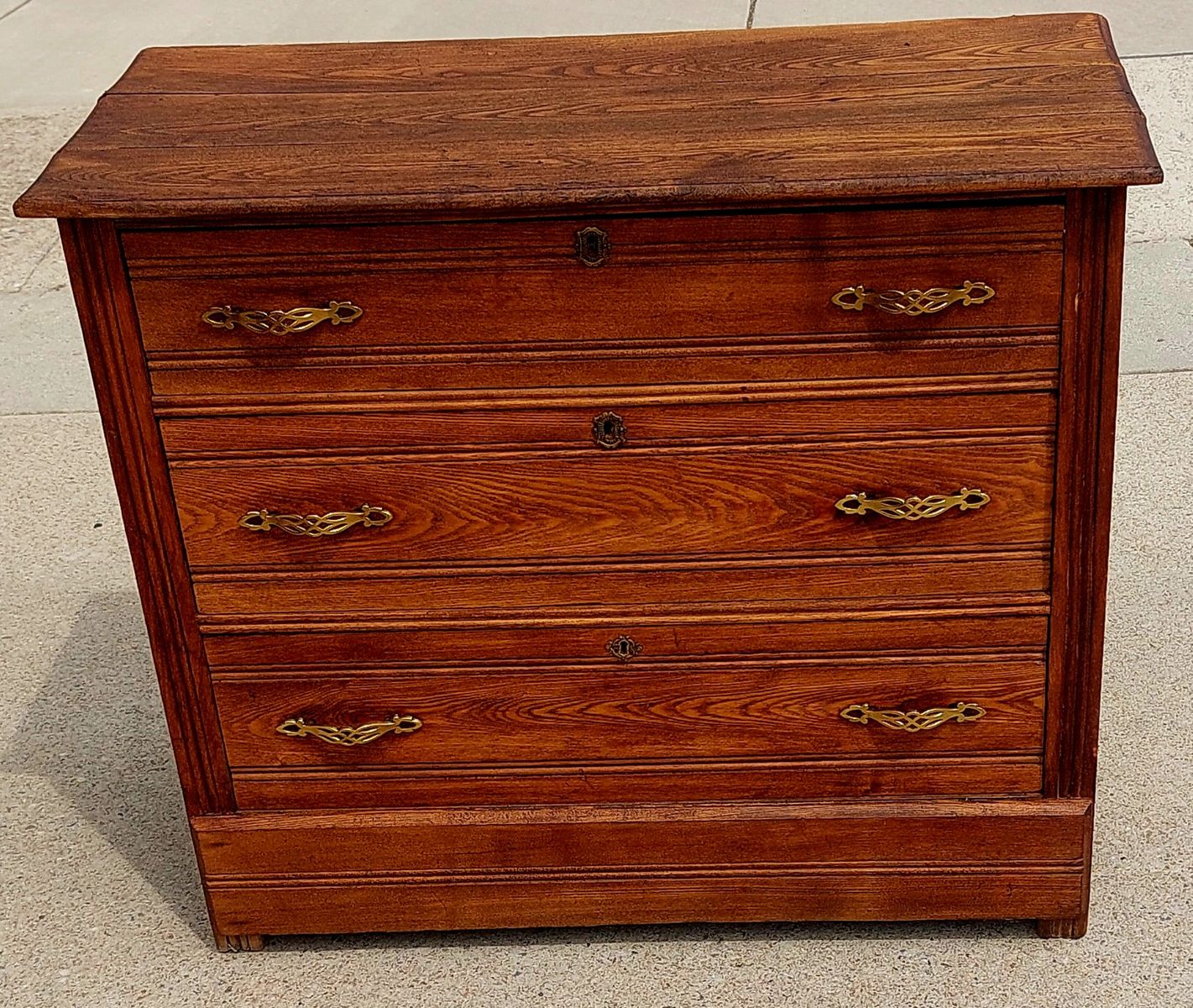 Dresser Antique Oak Eastlake 3 Drawer