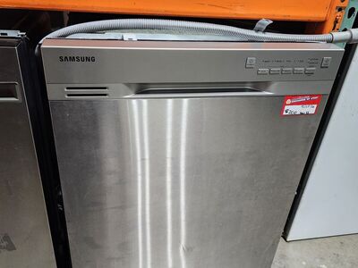 GREAT SAMSUNG STAINLESS STEEL DISHWASHER! W-WARRANTY
