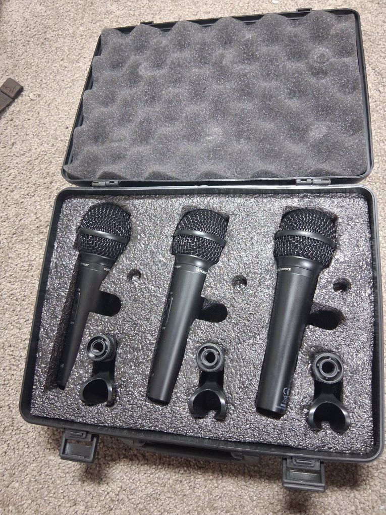 3 Pack of Behringer Microphones New!