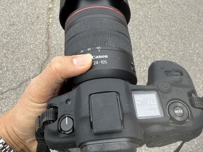 Canon R5 body