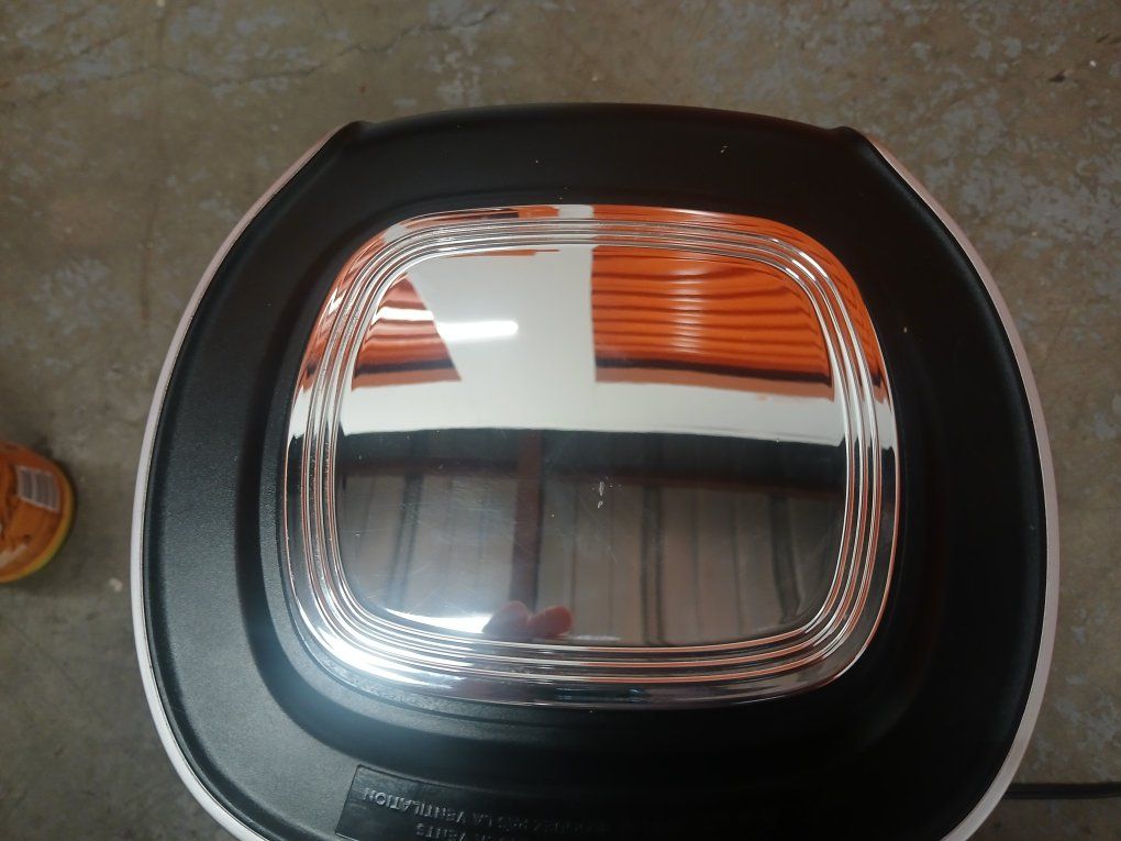 Main image 3