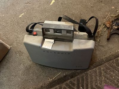 Vintage Polaroid 320 Land Camera Instant Film Camera with Strap