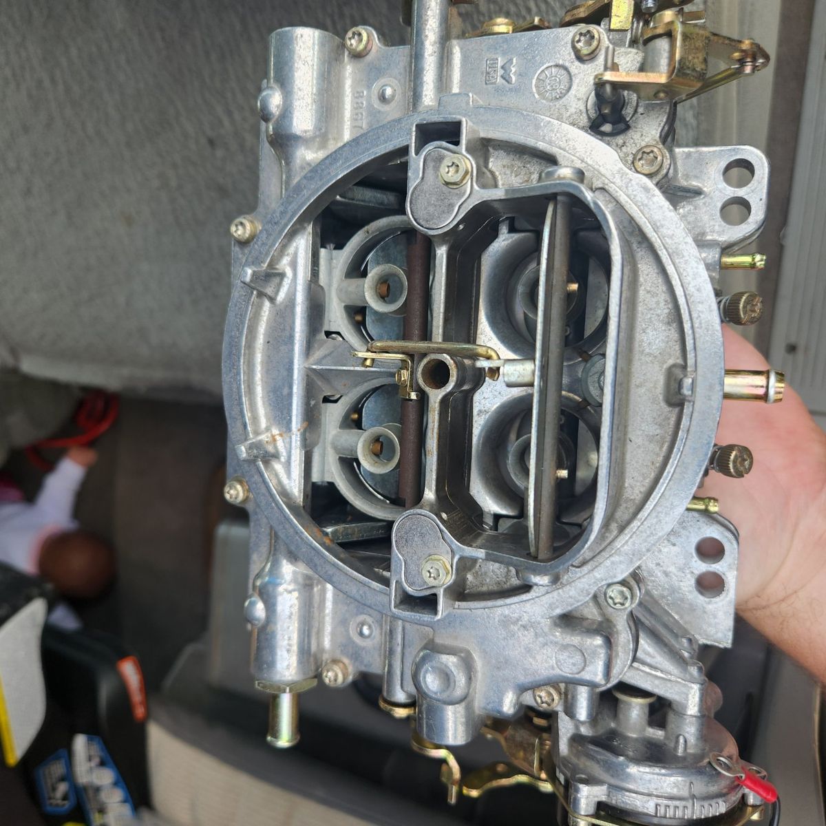 edelbrock carburetor