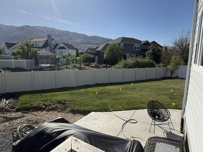 Ised Cream Vinyl Fencing