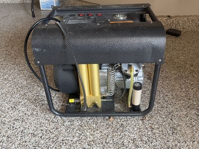 Portable High-Pressure PCP Air Compressor with Metal Frame