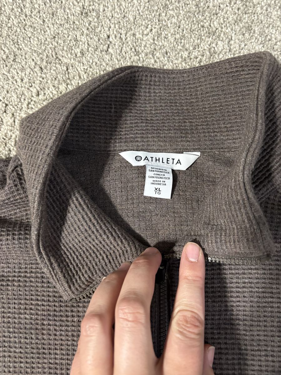 Athleta Cozy Karma Waffle 1/4 Zip Pullover, Women's XL, Brown - Excellent Condition