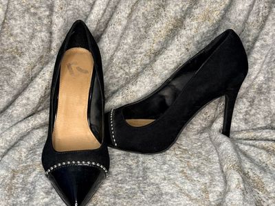 Report Black Heels - Size 8W