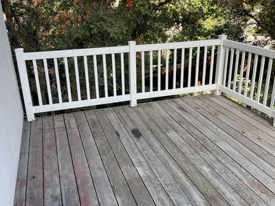 Deck railing