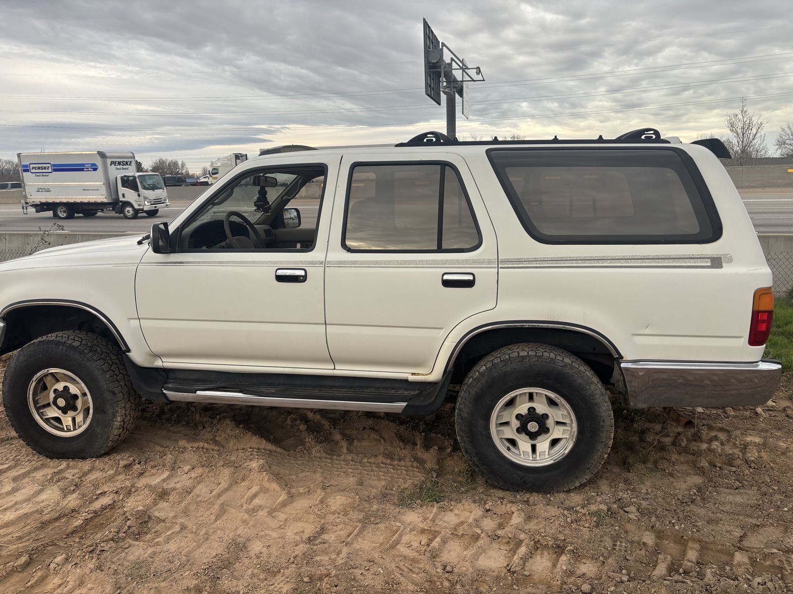 94' Toyota 4 Runnfor parts whole vehicle only