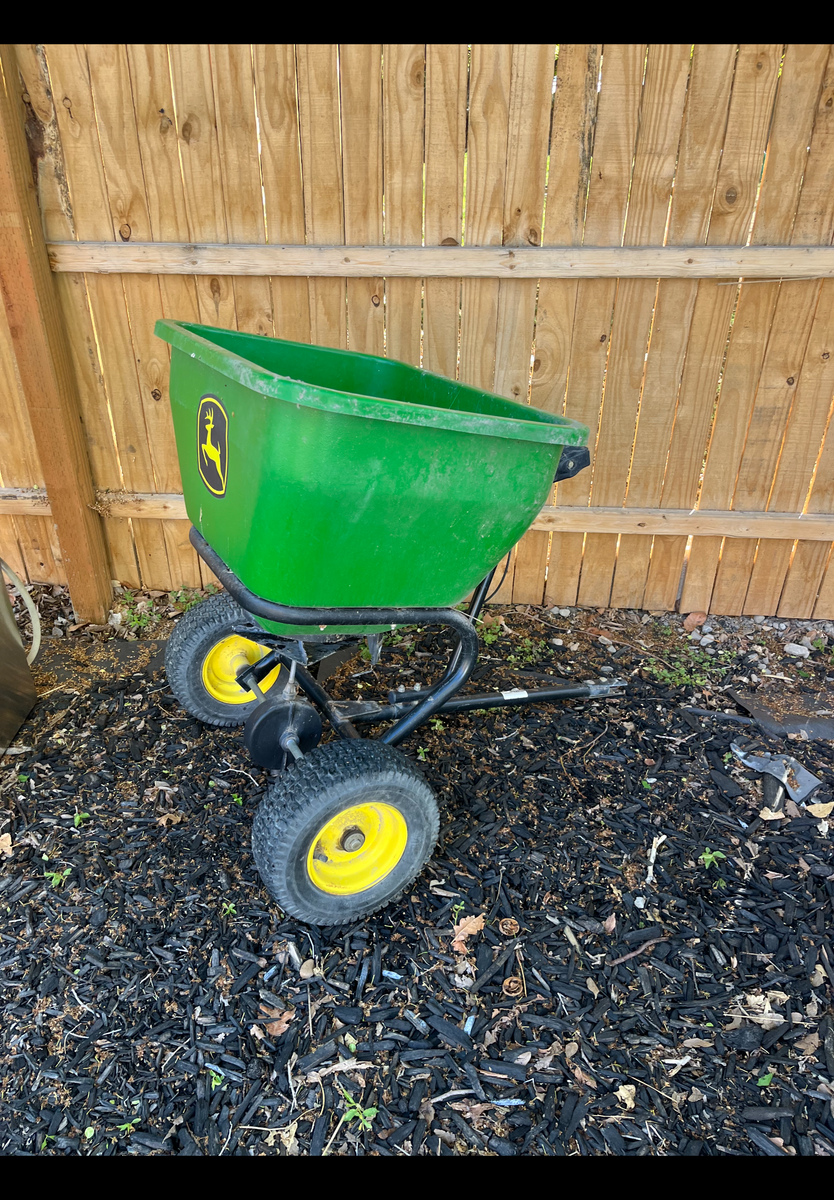 John Deere Fertilizer Spreader Tow-Behind