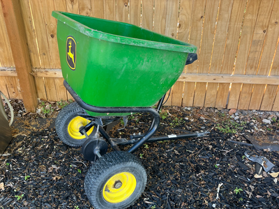John Deere Fertilizer Spreader Tow-Behind