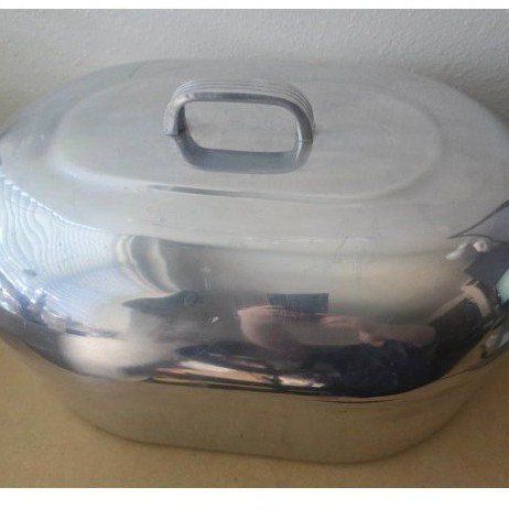 Magnalite Classic 17 Qt Aluminum Dutch Oven Roaster with Trivet