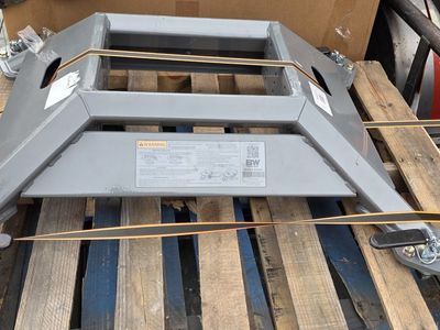 B&W Companion Fifth-Wheel Trailer Hitch Base