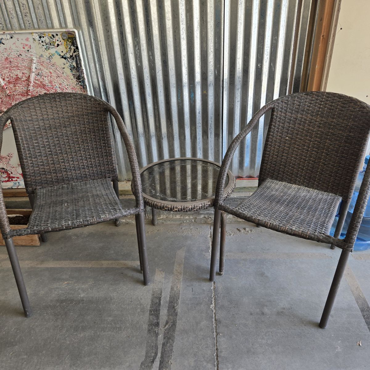 Wicker like patio chairs w/table