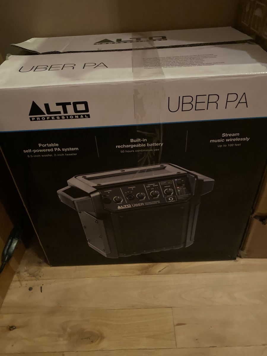 Alto Professional Uber PA Portable Self-Powered PA System