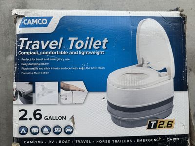 Camco Portable Travel Toilet 2.6 gal.