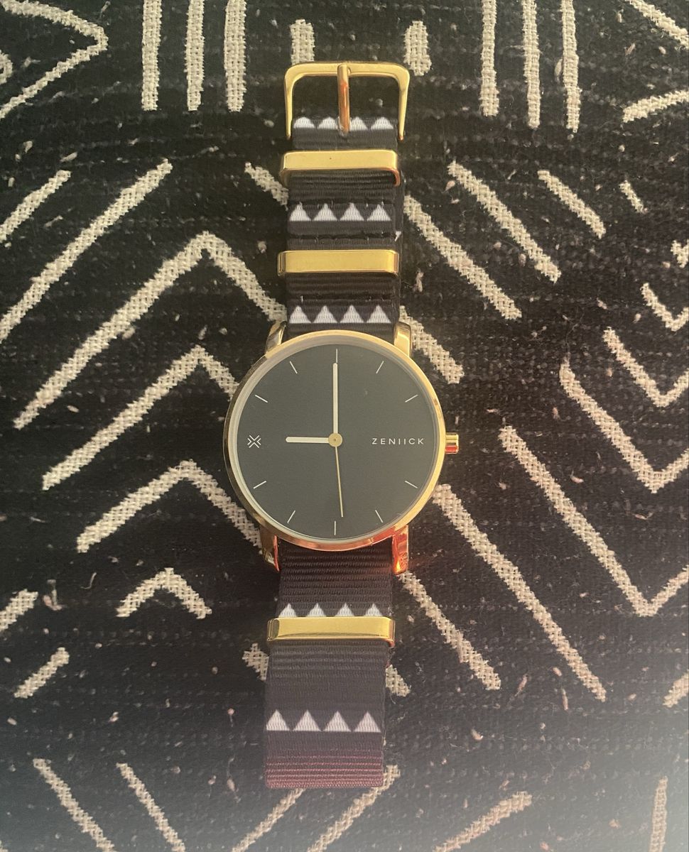 Zeniick Gold Tone Black Dial Watch with Interchangeable Nato Straps