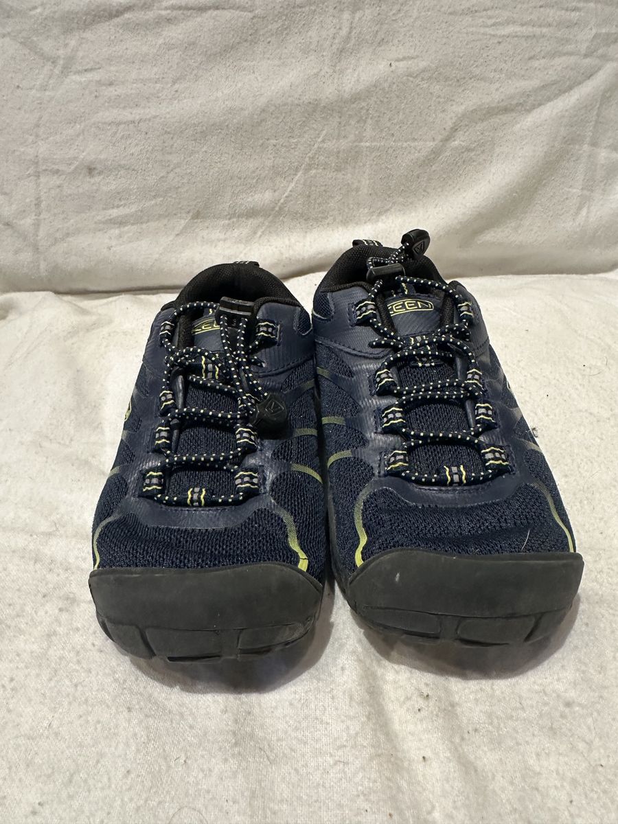 Keen Youth Size 1 Navy/lime Trim, Hiking Shoes