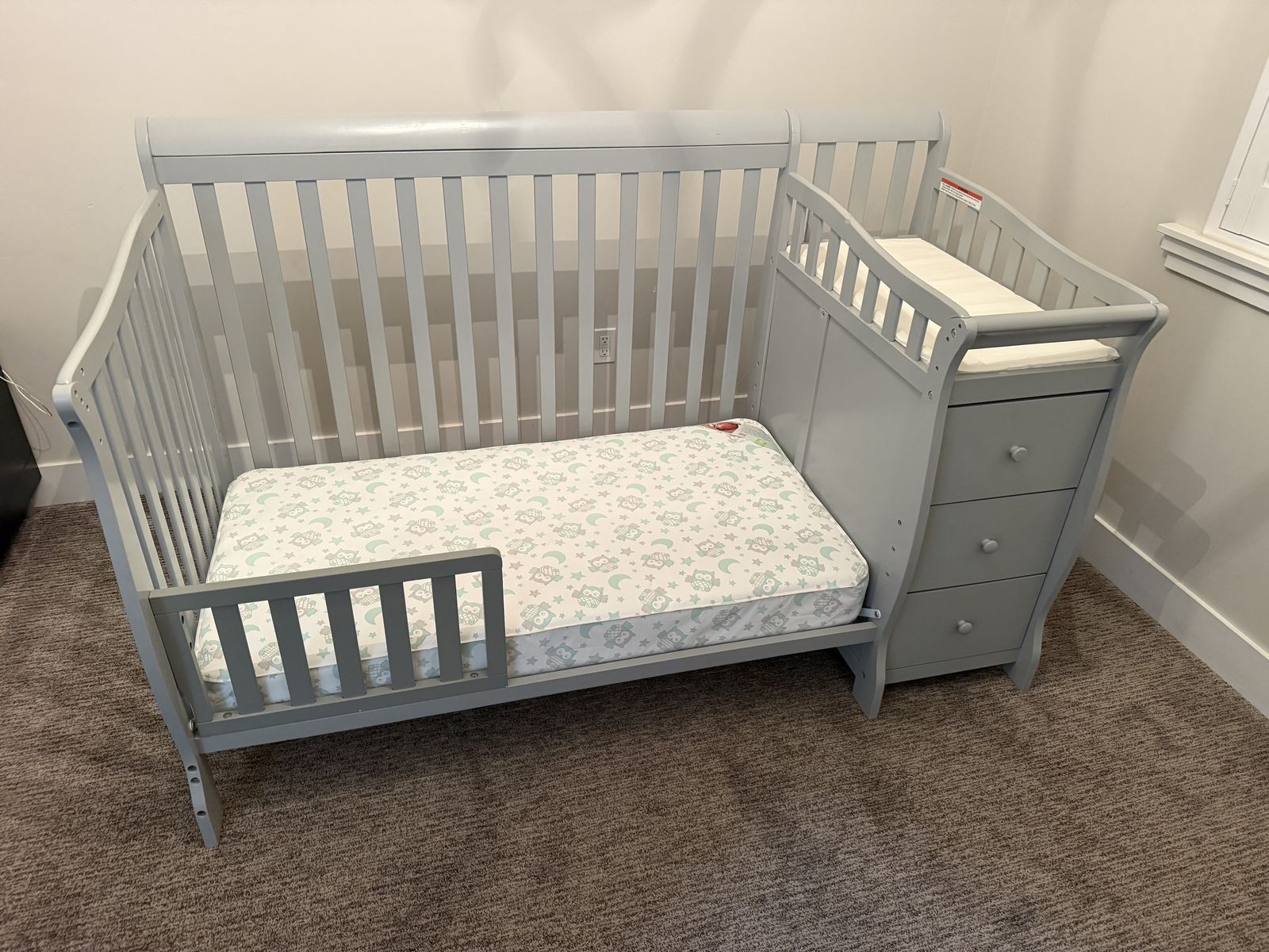 CRIB / Day Bed