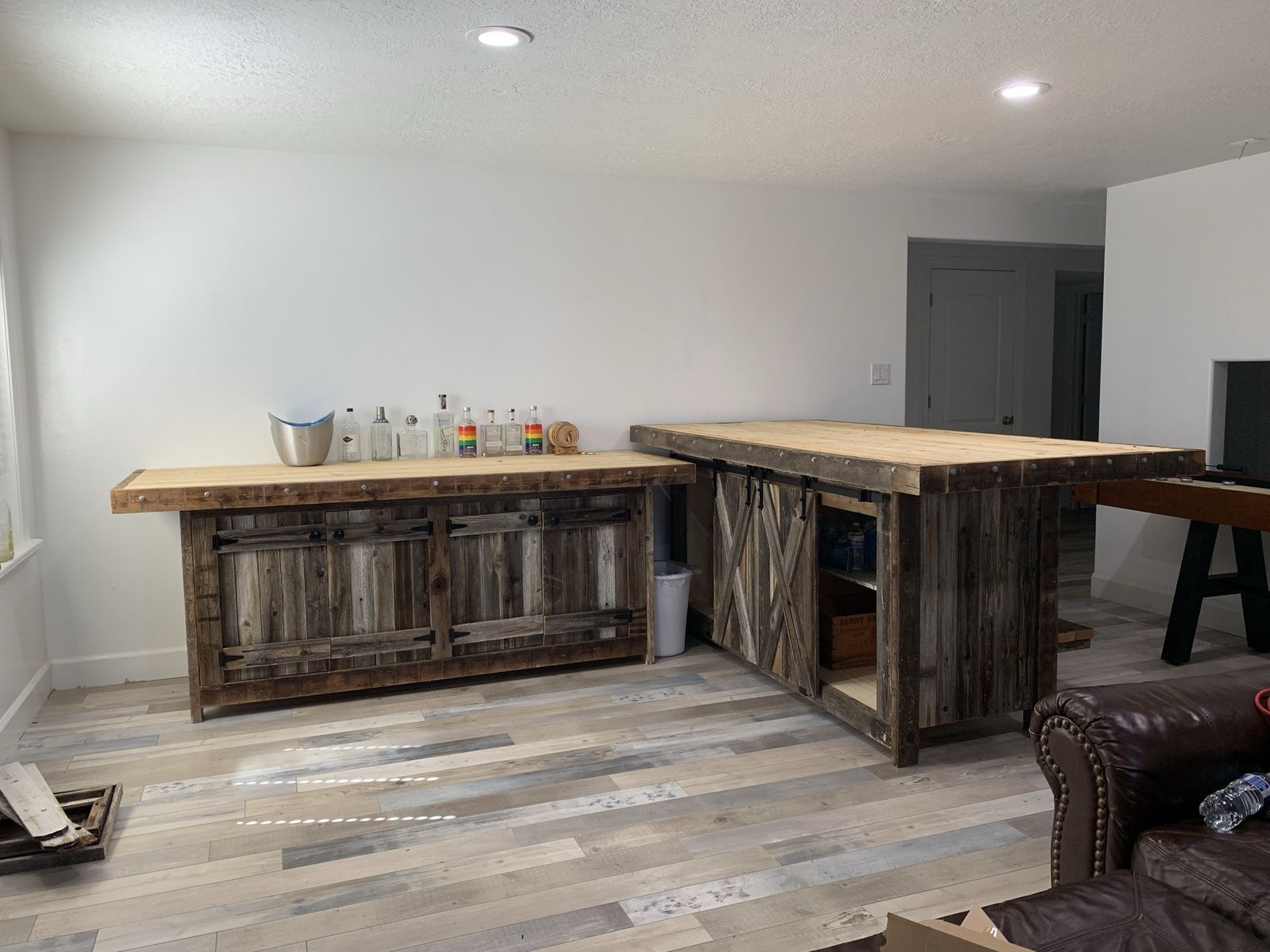 Solid wood bar table 2 piece