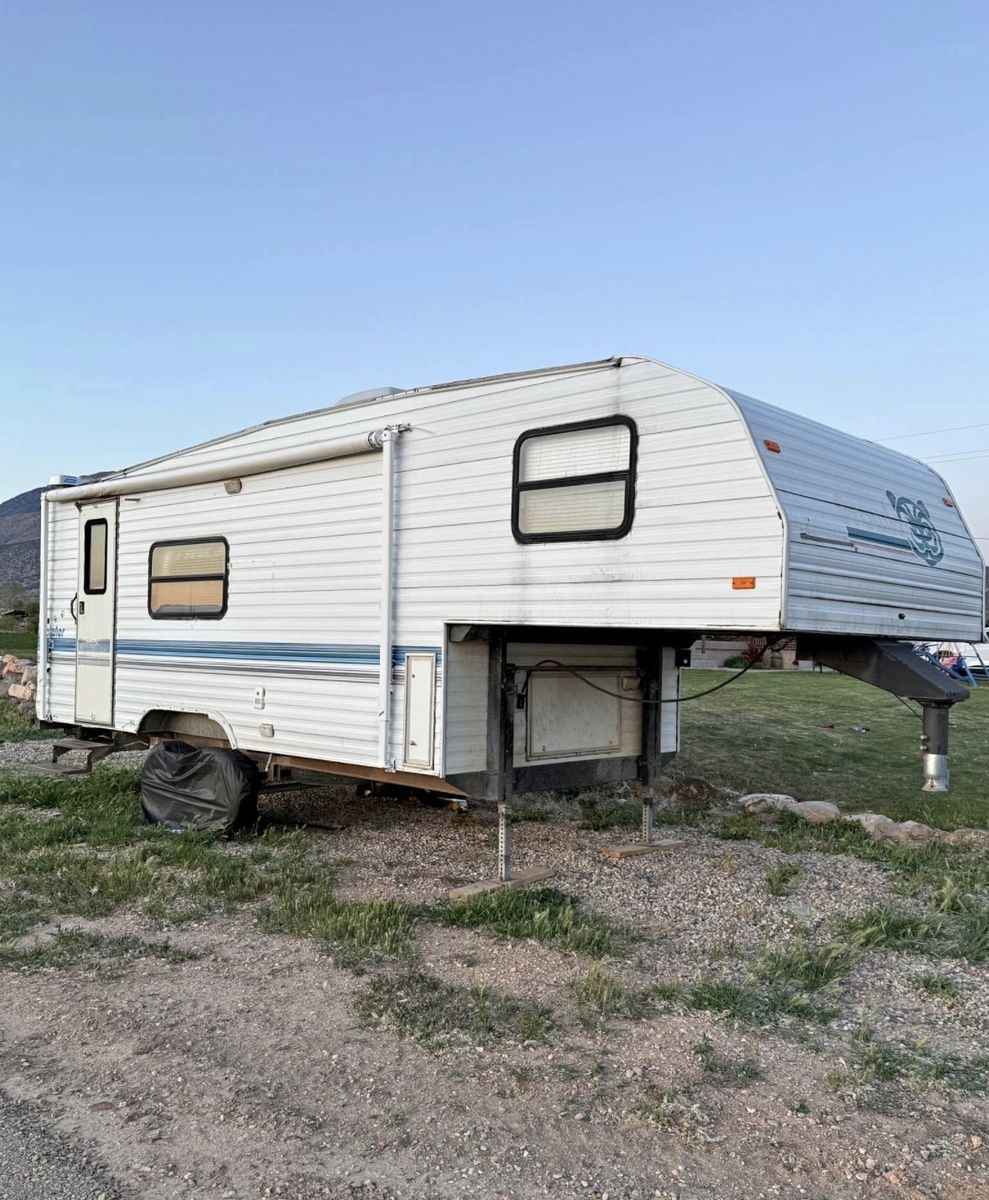 1996 Prowler 5th Wheel Camper