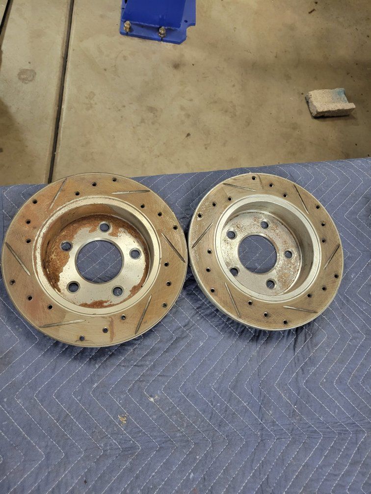 Main image 3