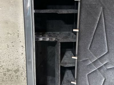 National Security Safe Co. Gun Safe - Large Capacity, Excellent Condition