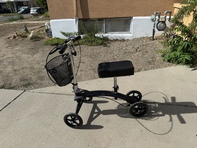 Steerable Knee Scooter Walker with Front Basket and Padded Seat