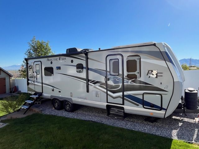 2024 Northwood Arctic Fox 25Y Travel Trailer