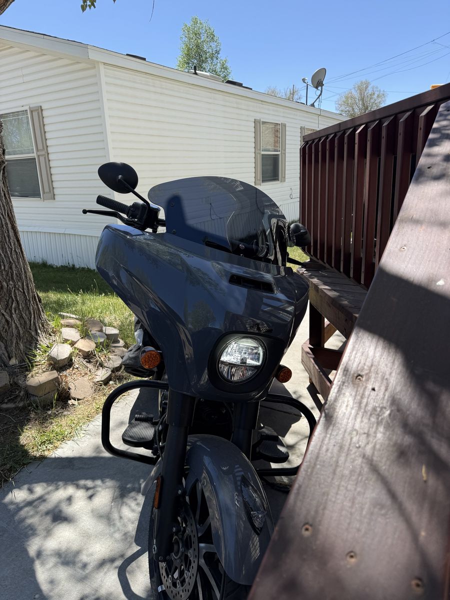 2021 Chieftain dark horse