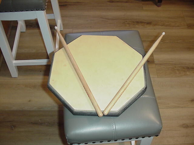 Drum practice pad