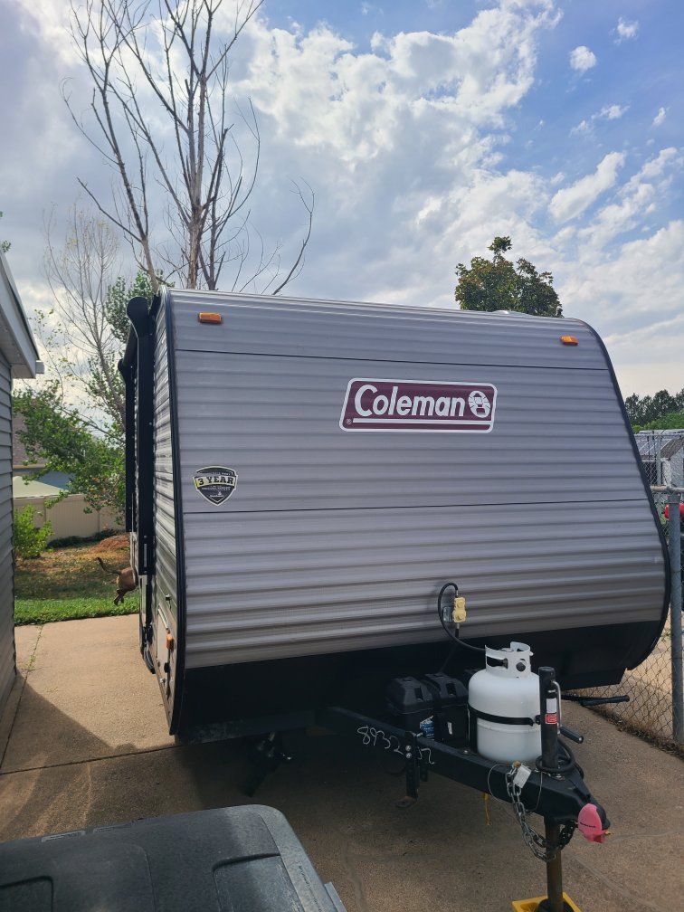 2023 Coleman Lantern 17B