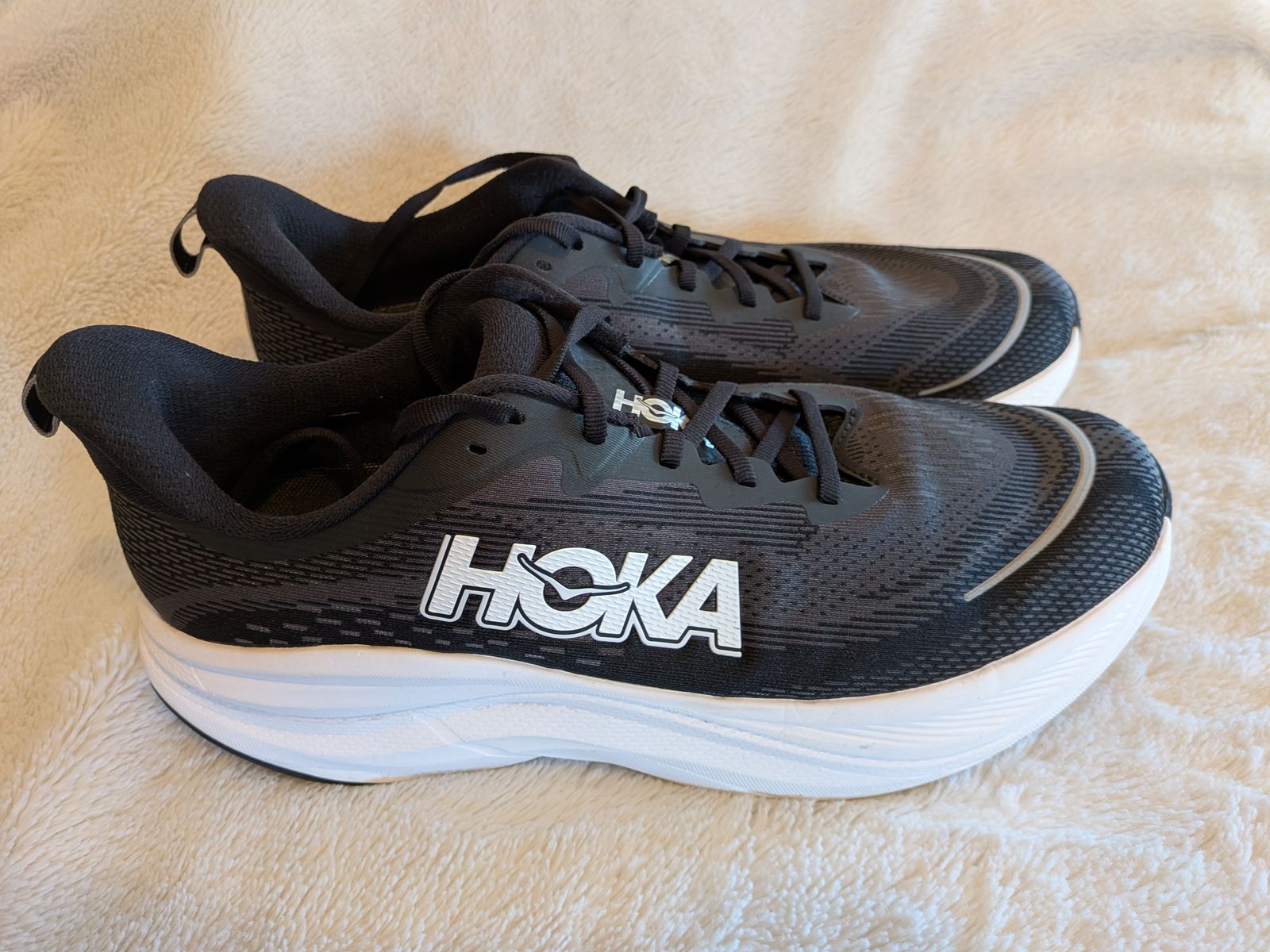 Hoka Skyflow Men's Running Shoes Size 12