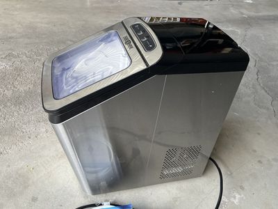 Nugget Ice Maker Countertop, Paris Rhône RARELY USED