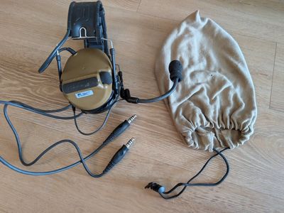 3M Peltor ComTac III Dual Comm Headset 88079 Coyote — Gel Cups + Bag