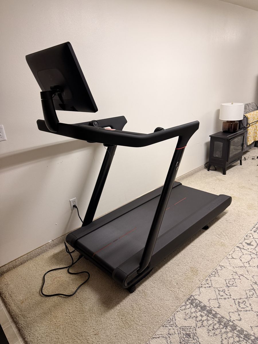 Peloton Tread Treadmill Smart Fitness Equipment, Black with HD Touchscreen