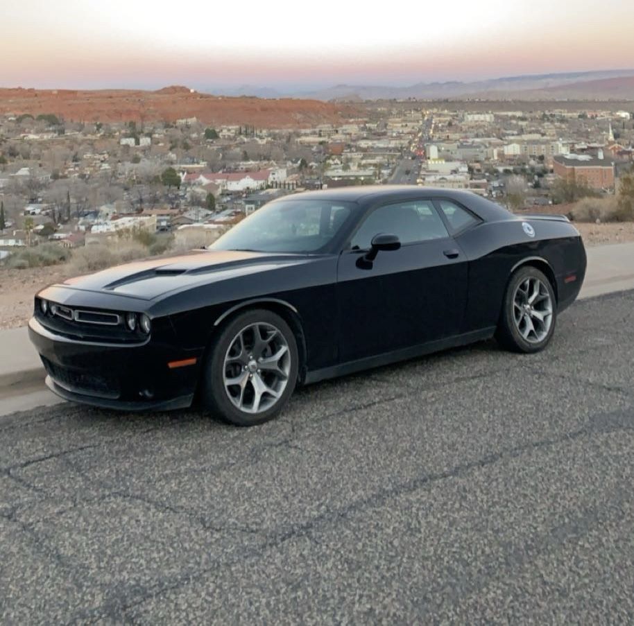 2017 Dodge Challenger SXT
