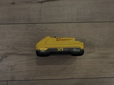 DEWALT 20V MAX XR 4Ah Lithium-Ion Power Pack Battery
