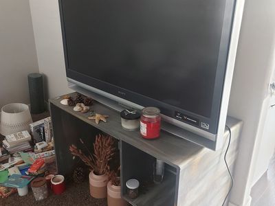 Sony WEGA 36" LCD TV + TV Stand – $30 OBO