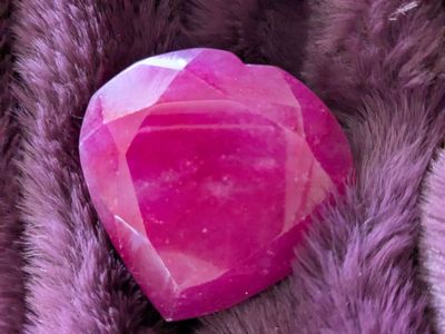 416Ct heart shaped opaque Ruby