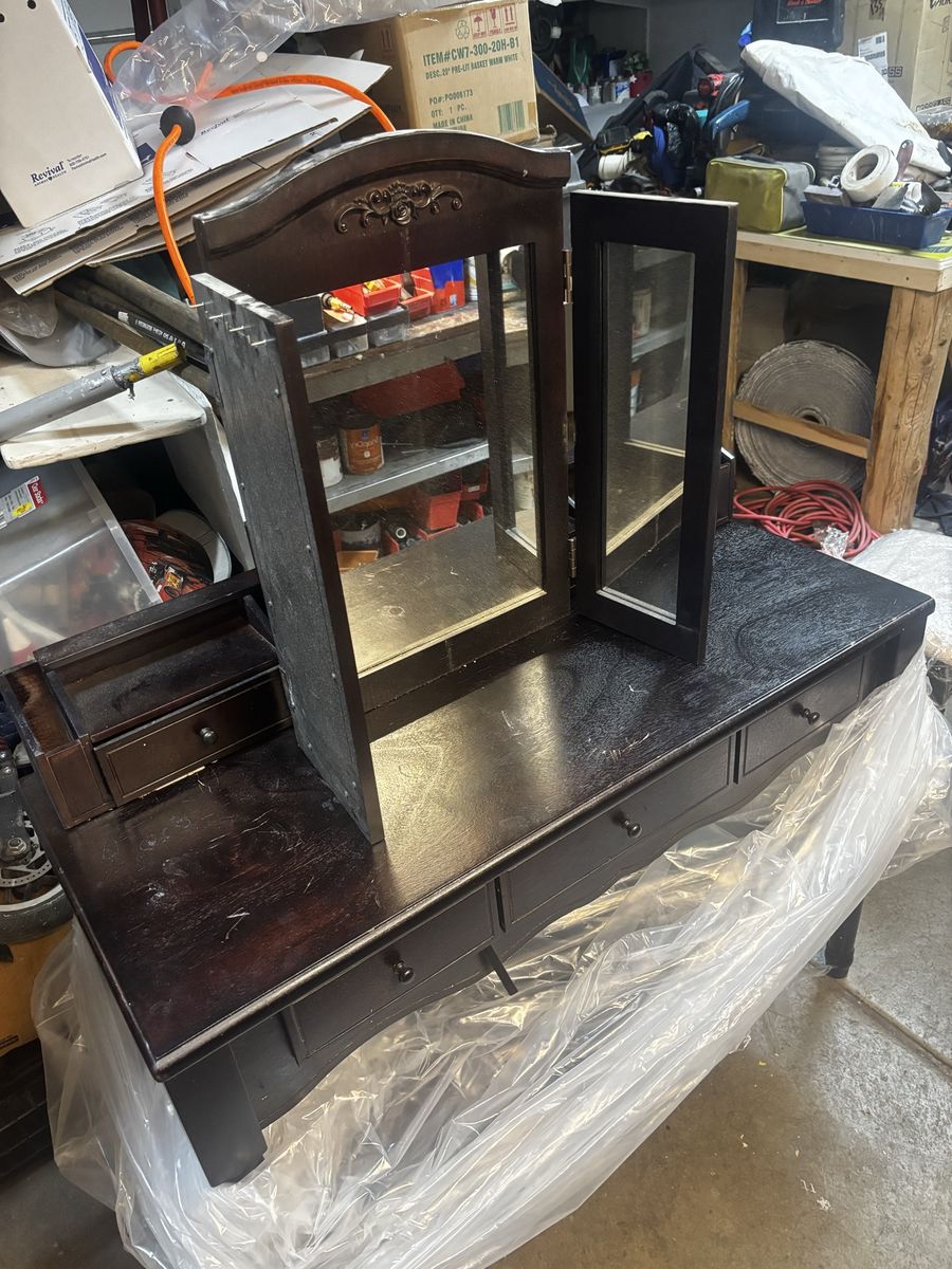 Makeup Vanity 7 Drawers