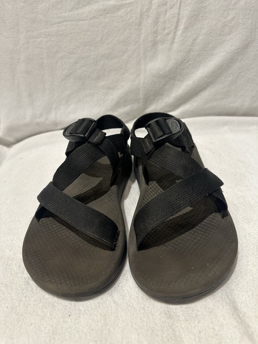 Chaco men’s size 8 black hiking sandals