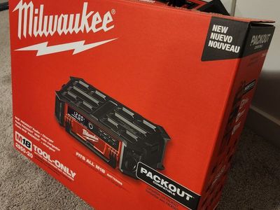 Milwaukee PACKOUT M18 Bluetooth Speaker & Radio