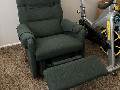 La Z Boy recliner: Dark Green Fabric Recliner Chair - Good Condition