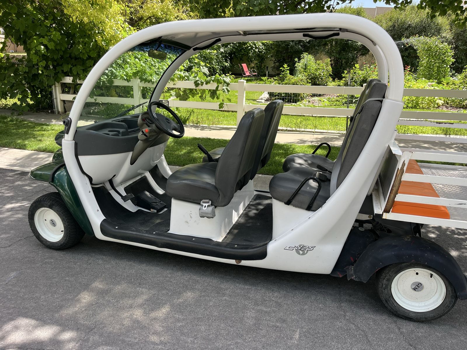 Golf cart